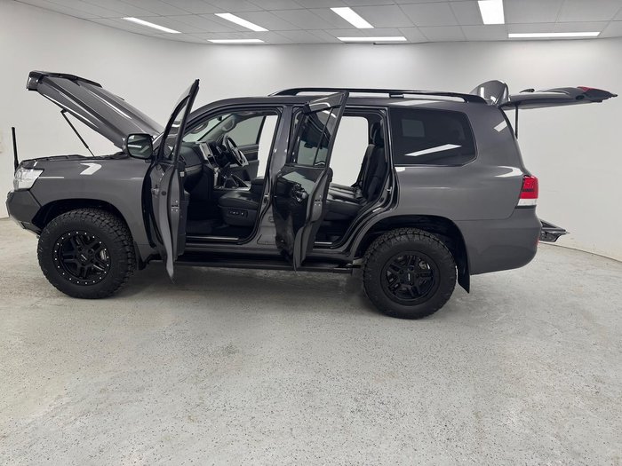 2021 Toyota Landcruiser VX VDJ200R 4X4 Dual Range Graphite