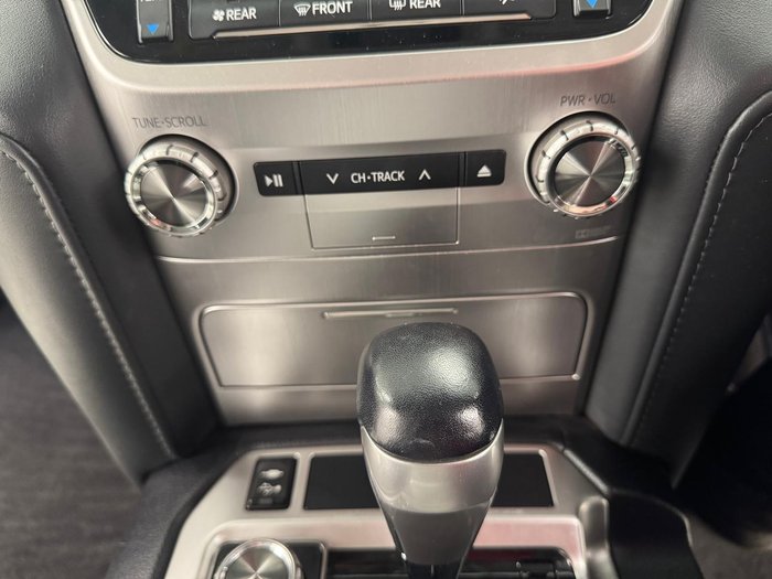 2021 Toyota Landcruiser VX VDJ200R 4X4 Dual Range Graphite