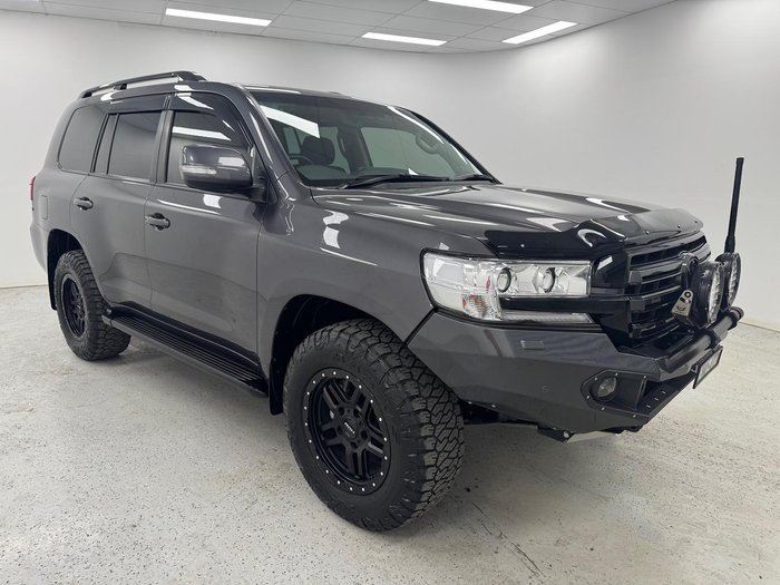 2021 Toyota Landcruiser VX VDJ200R 4X4 Dual Range Graphite