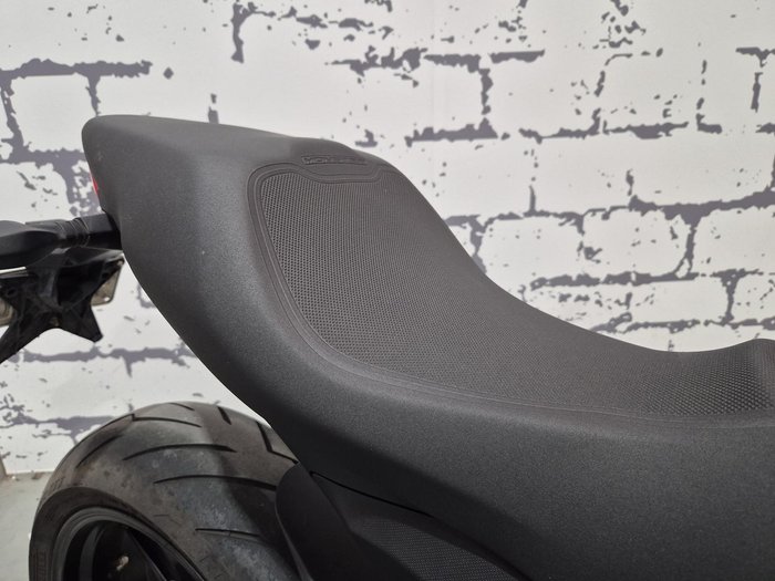2021 Ducati Monster 659 ABS Monster Red