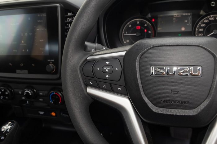 2025 Isuzu D-MAX SX MY24 4X4 Dual Range Mineral White