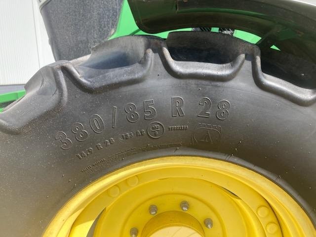  John Deere 6090Mc 