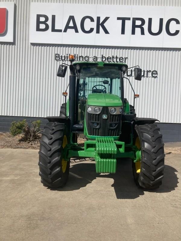  John Deere 6090Mc 