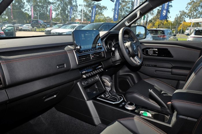 2025 Mitsubishi Triton GSR