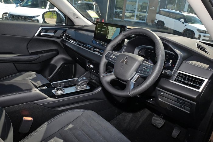 2025 Mitsubishi Outlander Aspire