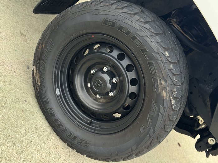 2019 Toyota Hilux SR