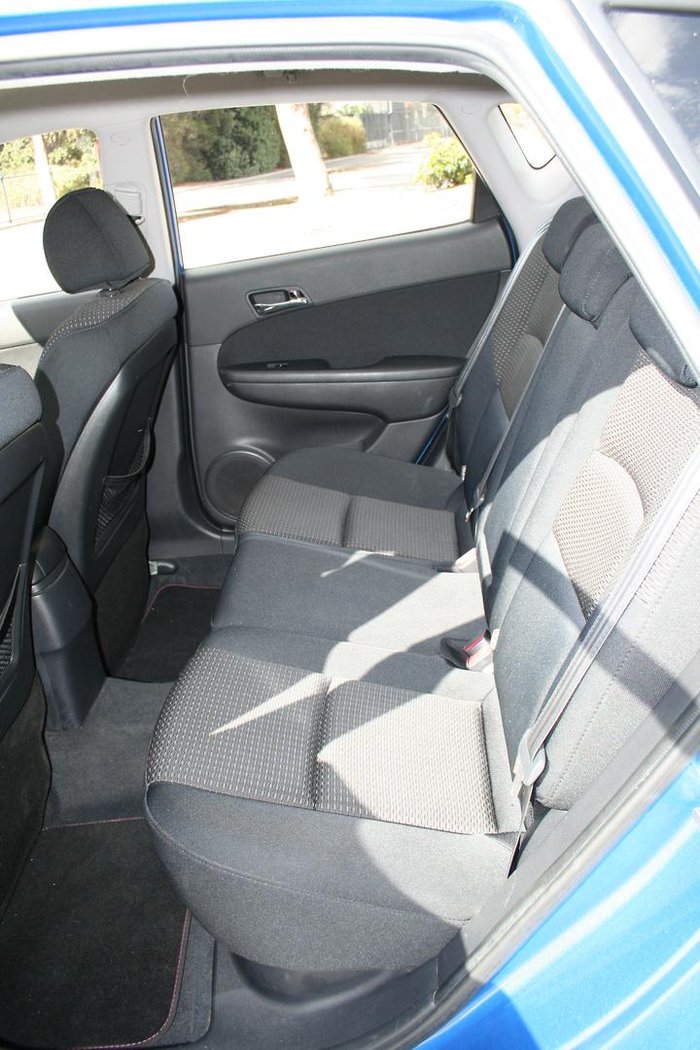 2007 Hyundai i30 SLX FD Blue