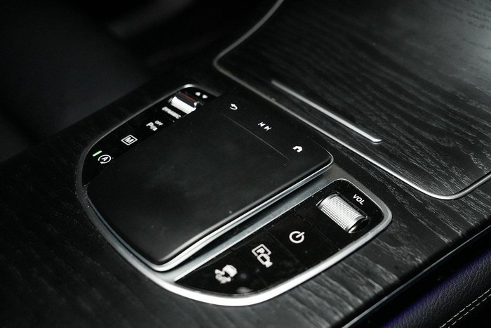 2020 Mercedes-Benz GLC-Class GLC300