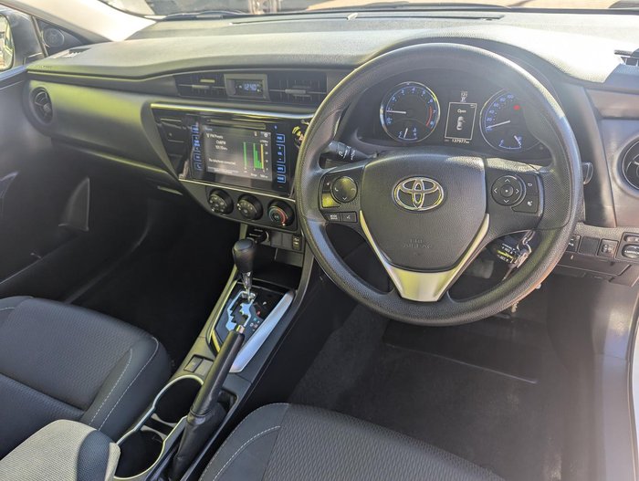 2017 Toyota Corolla Ascent ZRE172R Glacier White