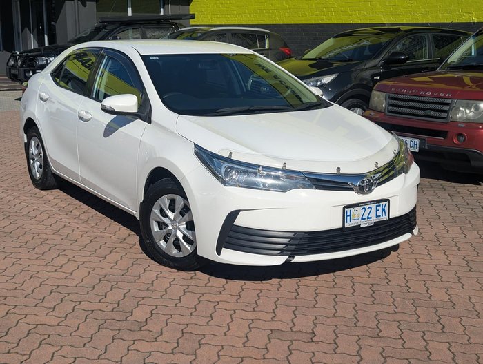 2017 Toyota Corolla Ascent ZRE172R Glacier White
