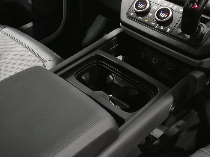 2024 Land Rover Defender 110 P400 S