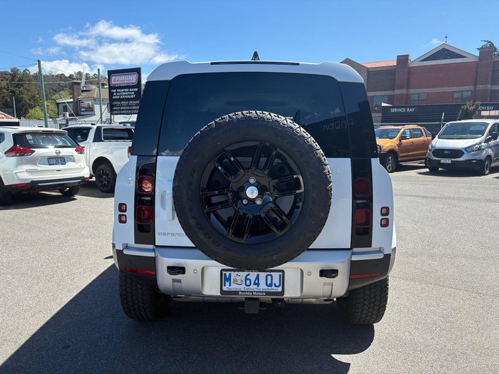 2024 Land Rover Defender 110 P400 S