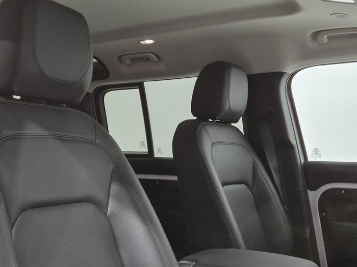 2024 Land Rover Defender 110 P400 S L663 MY24 AWD Fuji White