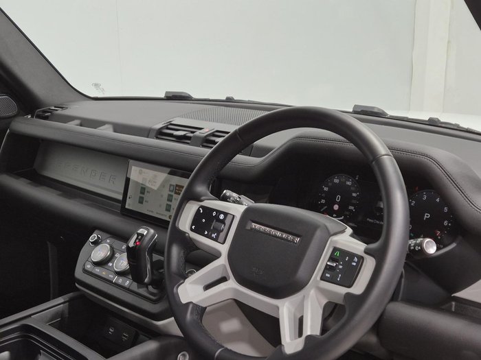 2024 Land Rover Defender 110 P400 S L663 MY24 AWD Fuji White