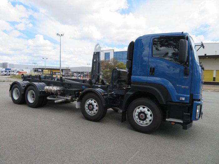 2025 Isuzu Fyh F SERIES White