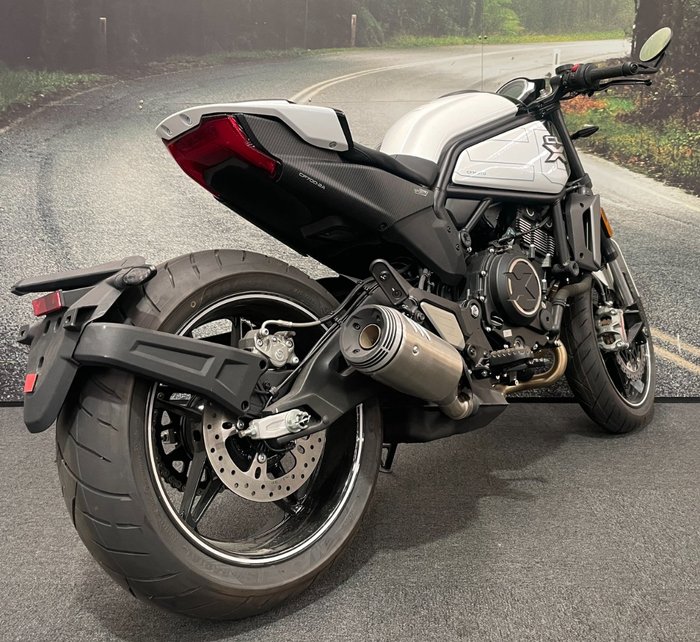 2021 CFMOTO CL-X SPORT White