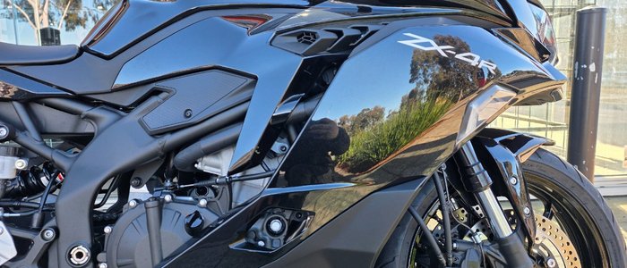2025 Kawasaki NINJA 400 ZX-4R BLACK