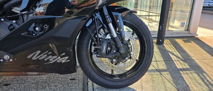 2025 Kawasaki NINJA 400 ZX-4R BLACK
