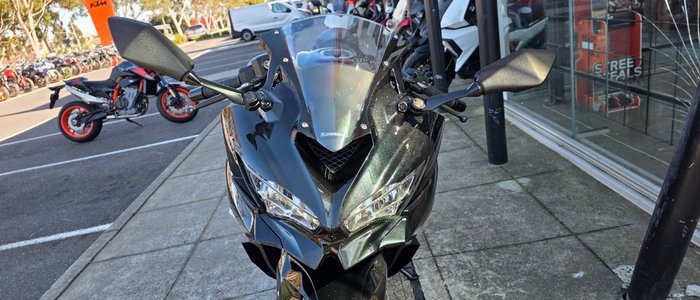 2025 Kawasaki NINJA 400 ZX-4R BLACK