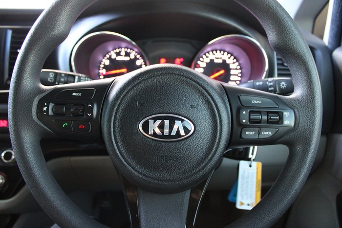 2016 Kia Carnival