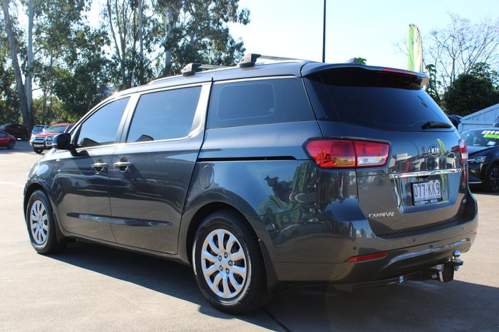 2016 Kia Carnival