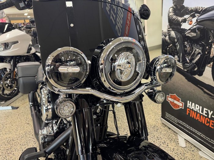 2025 Harley-Davidson Heritage Classic 117 (FLHC) Softail Black