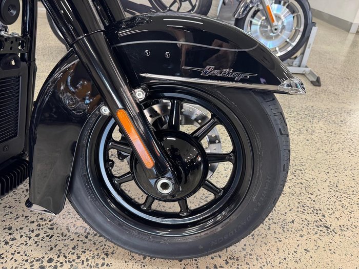 2025 Harley-Davidson Heritage Classic 117 (FLHC) Softail Black