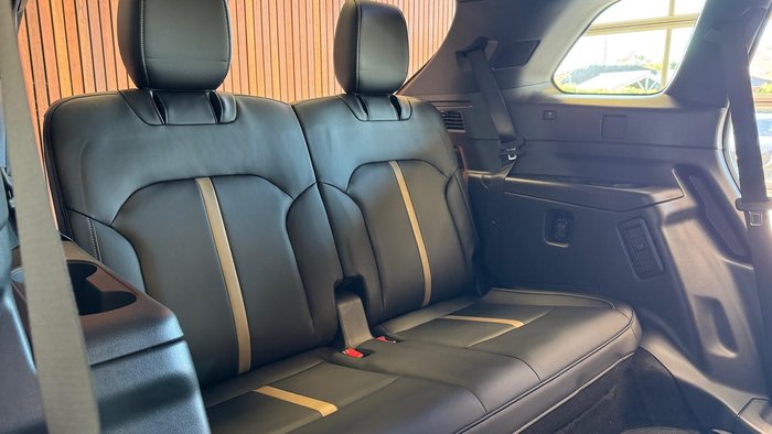 2024 Mazda CX-80 G40e Azami