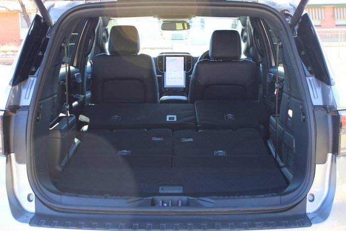 2025 Ford Everest Platinum