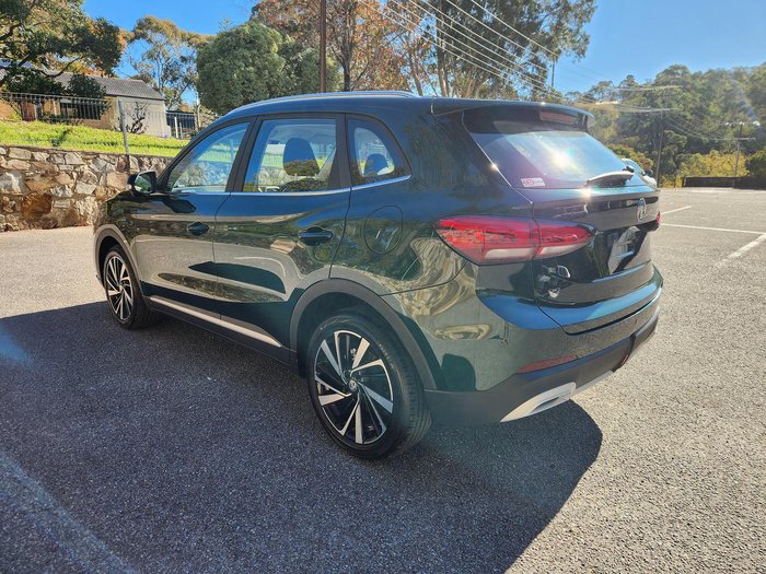 2025 MG ZS Essence Hybrid+