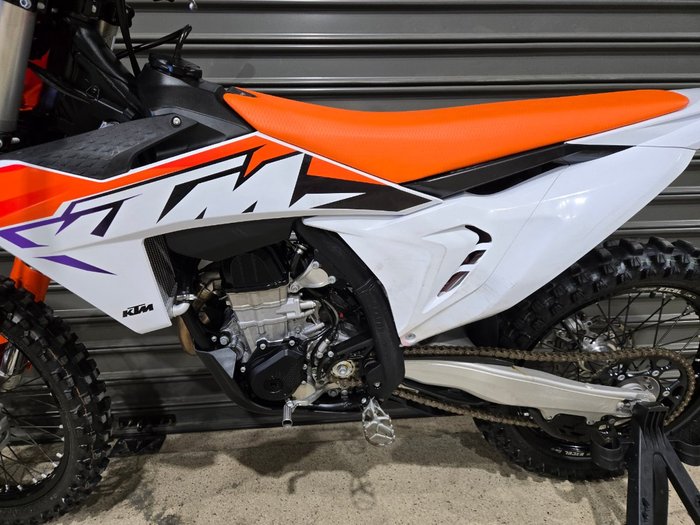 2023 KTM 450 SX-F ORANGE