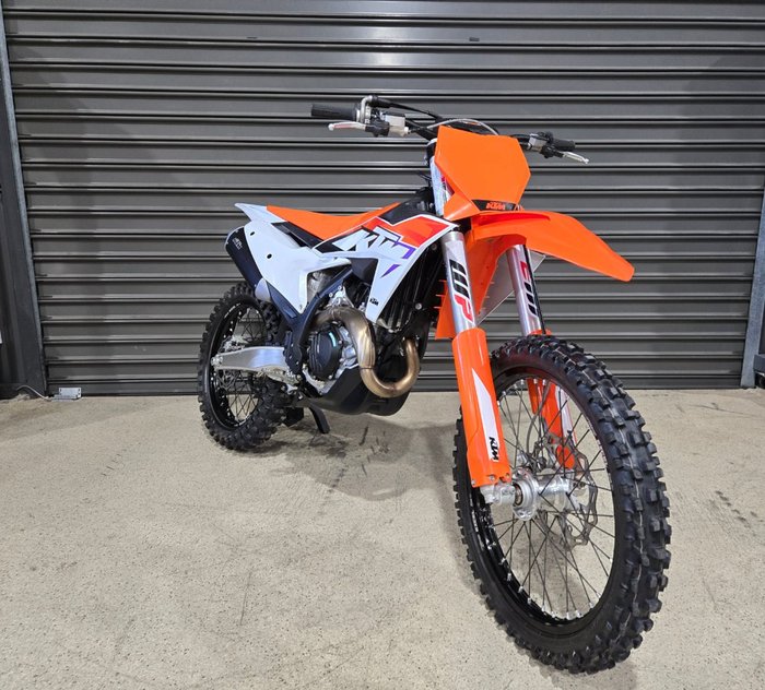 2023 KTM 450 SX-F ORANGE