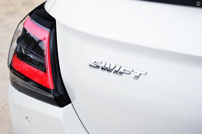 2025 Suzuki Swift Hybrid UZ Pure White