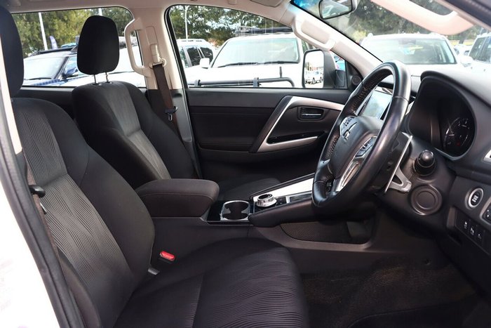 2021 Mitsubishi Pajero Sport GLX
