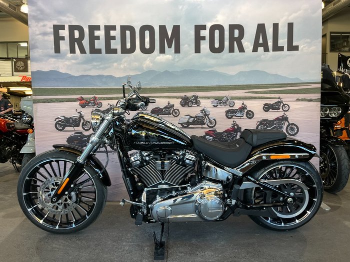 2025 Harley-davidson FXBR BREAKOUT (117) Vivid Black