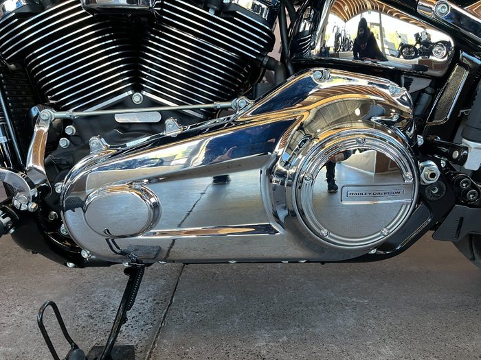 2025 Harley-davidson FXBR BREAKOUT (117) Vivid Black