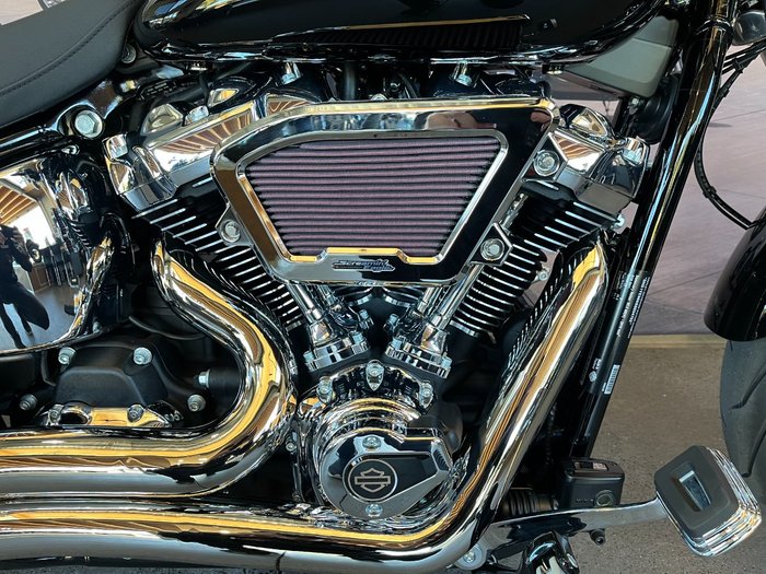 2025 Harley-davidson FXBR BREAKOUT (117) Vivid Black