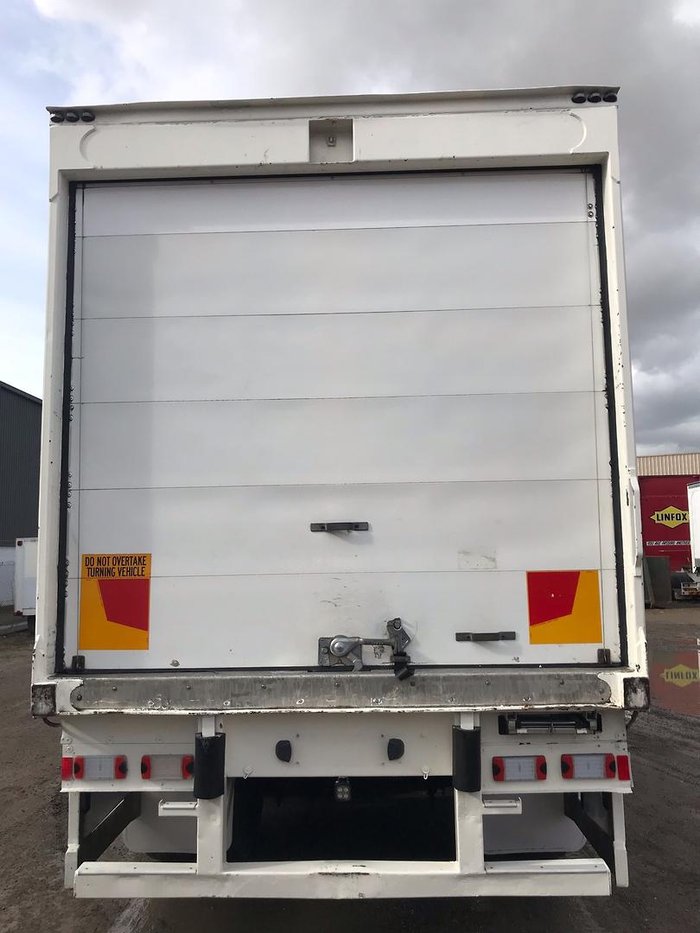 2008 Vawdrey 22P Freezer Van White