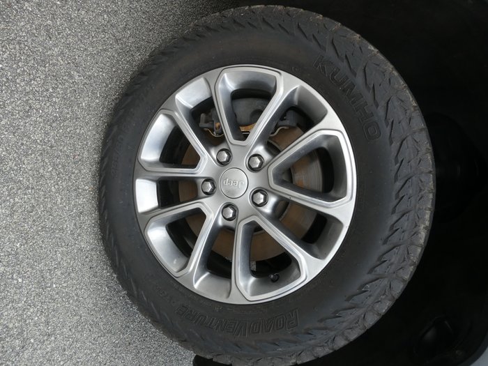 2014 Jeep Grand Cherokee Laredo (4x4)