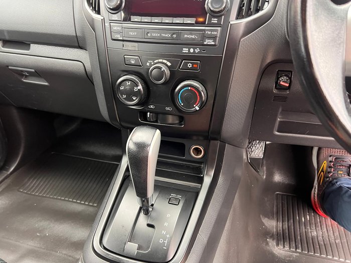 2016 Isuzu D-MAX SX High Ride MY15.5 4x2 Splash White