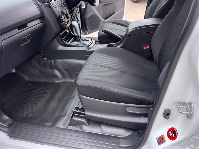 2016 Isuzu D-MAX SX High Ride MY15.5 4x2 Splash White
