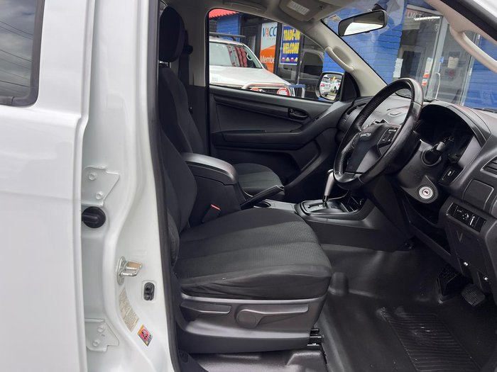 2016 Isuzu D-MAX SX High Ride MY15.5 4x2 Splash White