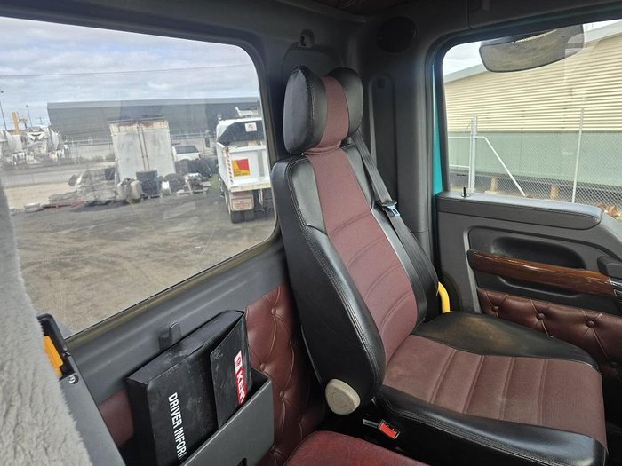 2019 Kenworth T610 Sar Green