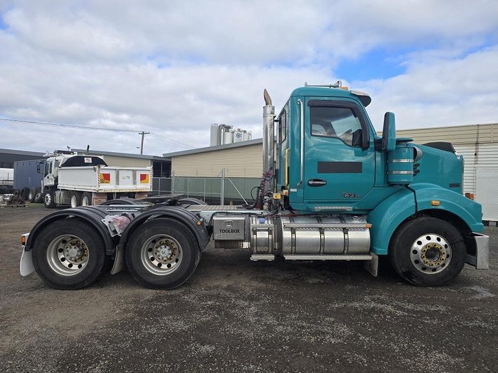 2019 Kenworth T610 Sar Green
