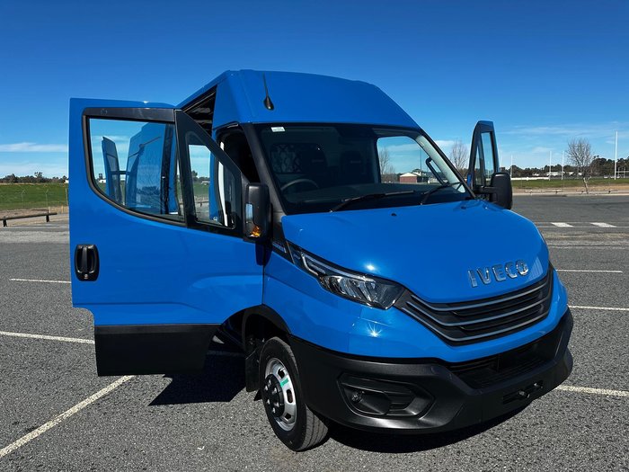 2024 Iveco Daily 50C21V Blue