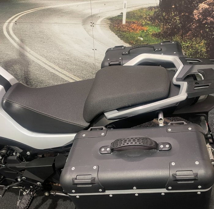 2023 CFMOTO MT EXPLORE NEBULA WHITE