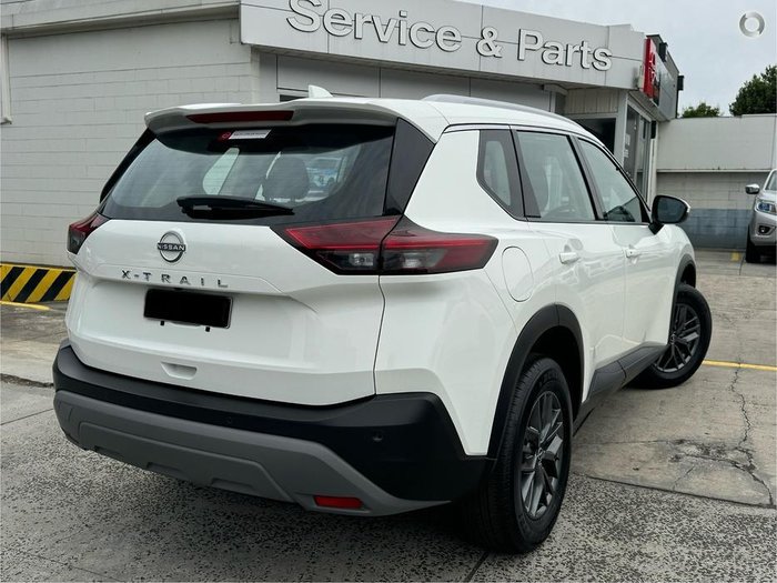 2025 Nissan X-TRAIL ST