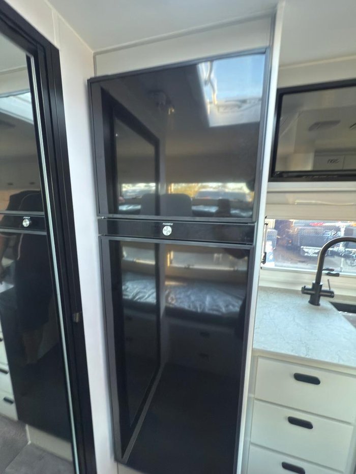 2025 JB Caravans Gator X 18' Family Bunk