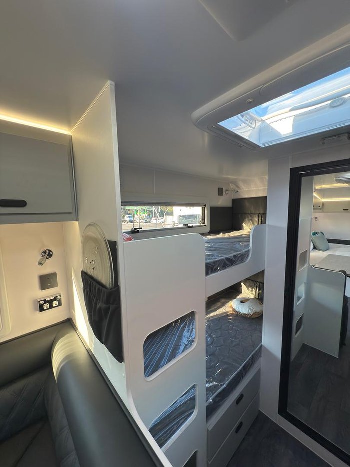 2025 JB Caravans Gator X 18' Family Bunk