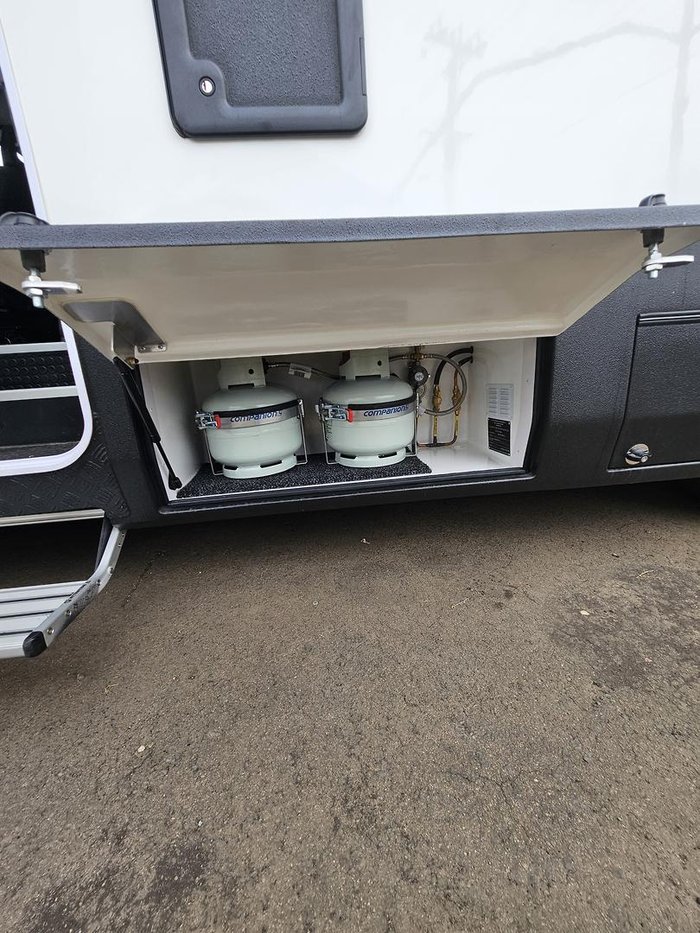 2025 JB Caravans Jb Touring Motor Home Slideout
